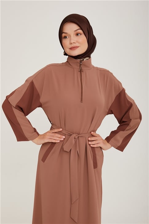 Armine Kemeri Biye Detaylı İki Renkli Elbise 22K9502 Kakao